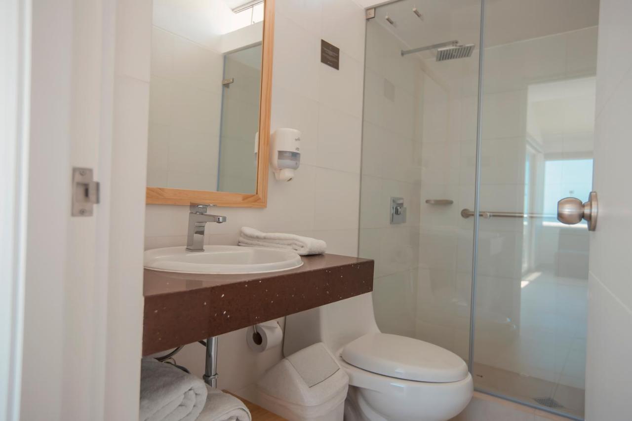 Dm Hoteles Asia Luaran gambar